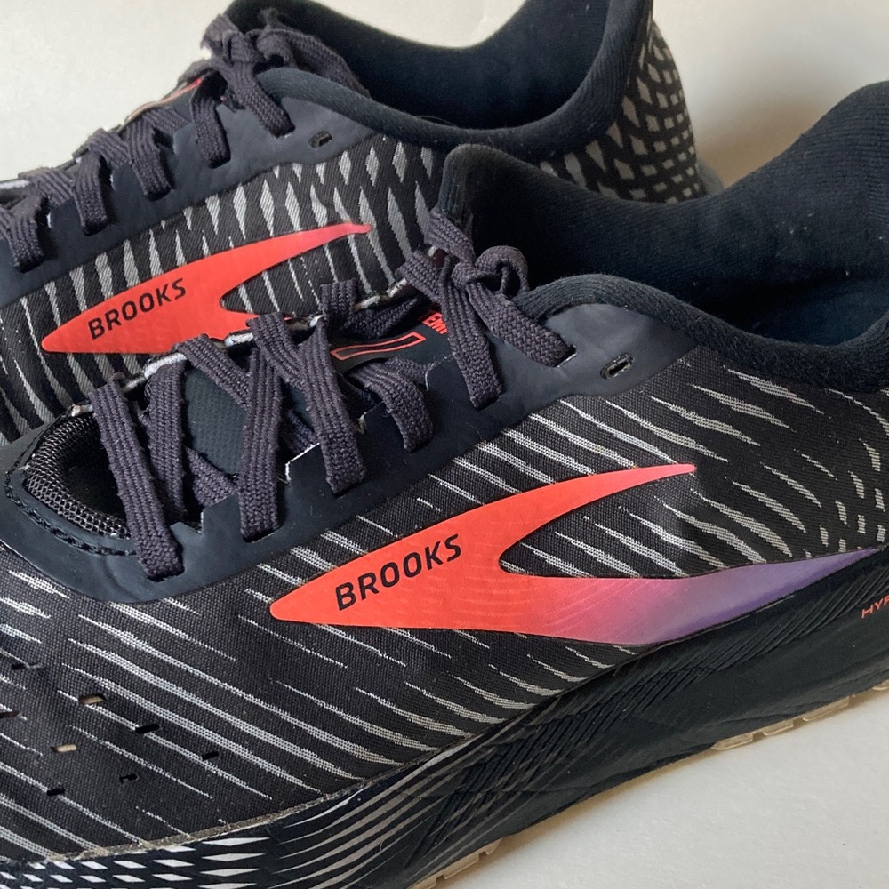 Brooks Hyperion Tempo Black Coral Purple Sneakers 11.5 No Insoles - Picture 9 of 16
